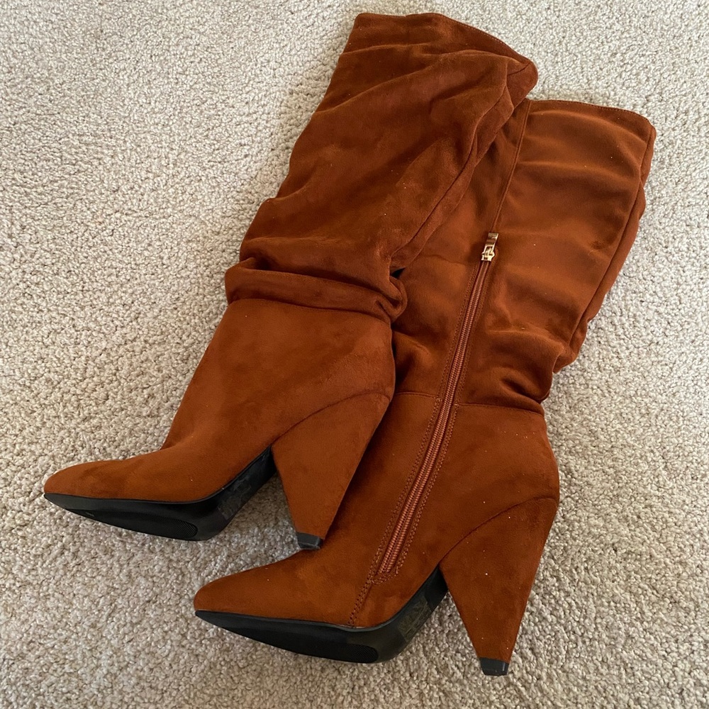 NWT Italina by summer rio brown suede boots size 8.5. Brand new in box.